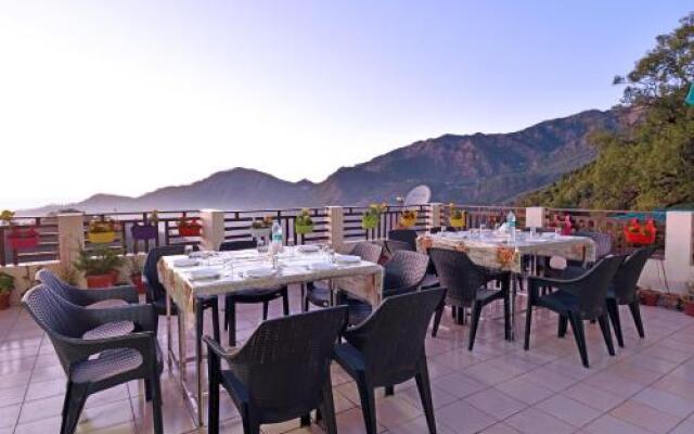 Green Roof Hotel And Resorts