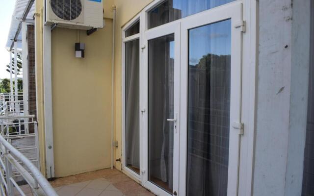Ocean Drive Studio - Opposite the Beach