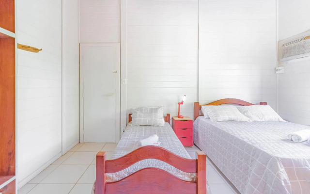 VT04 Excelente Casa 3 Quartos e Piscina