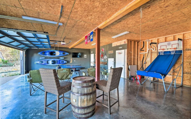 Modern 'lakeview Hilltop Retreat' w/ Game Garage!