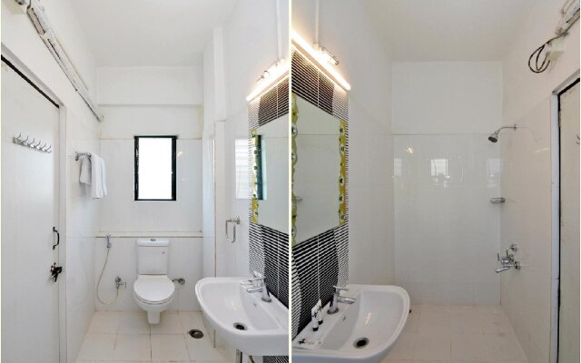 Hotel Majestic Deluxe Lodging by OYO Rooms
