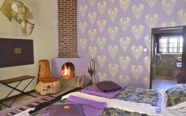 Hatari Lodge