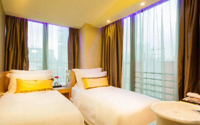 Harbour Bay Hotel