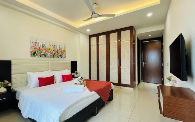 BluO 3BHK Golf Course Road Balcony Lift