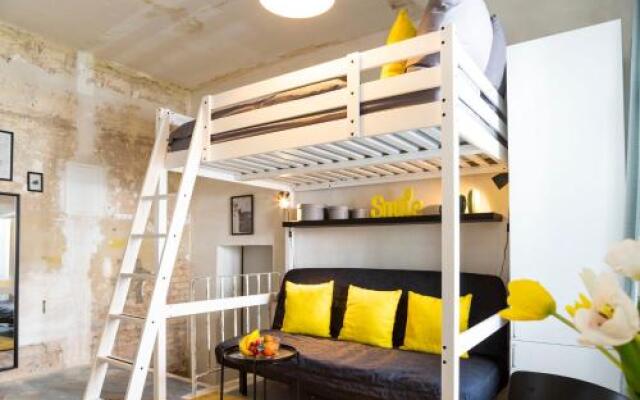 Shabby Chic Apartment  Freshly Furnished  Self Check-In