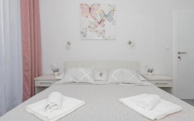 Apartments PETRUSIC