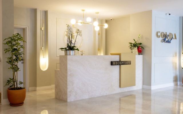 Golda Hotel