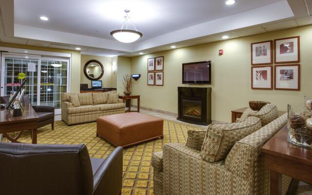 Candlewood Suites Richmond Airport, an IHG Hotel