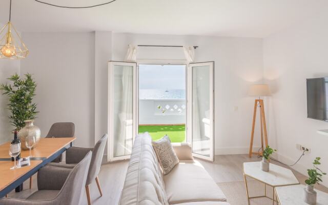Banus Waterfront Penthouse