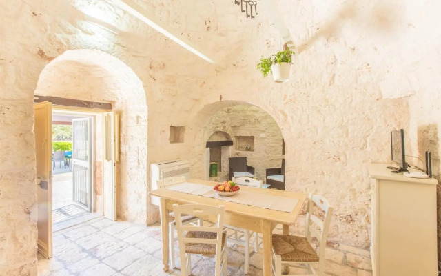 Trullo del Mandarino con piscina