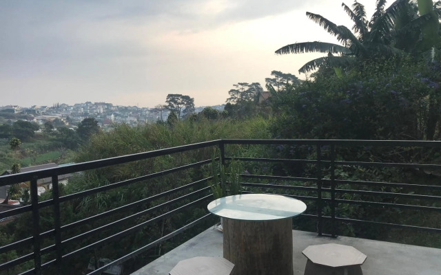 Đen long homestay & coffee