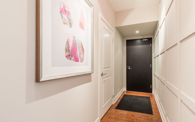 Perfect 1BR Executive Suite Yorkville