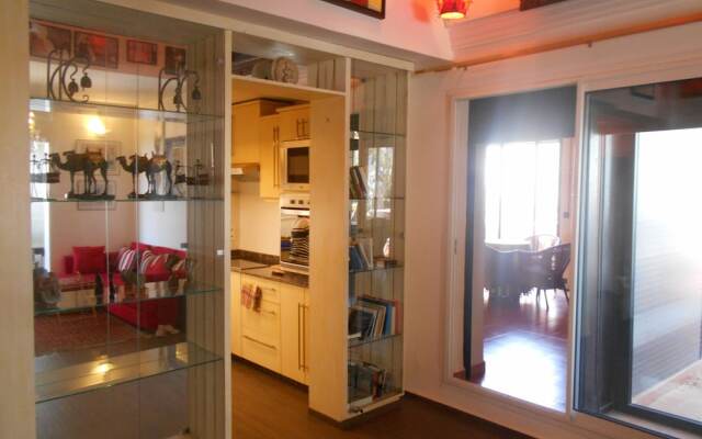 Cozy Marina PentHouse  Ref T32401
