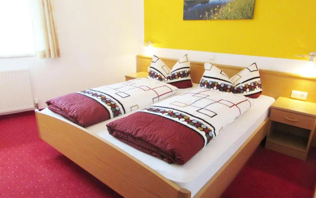 Apartments Platzis