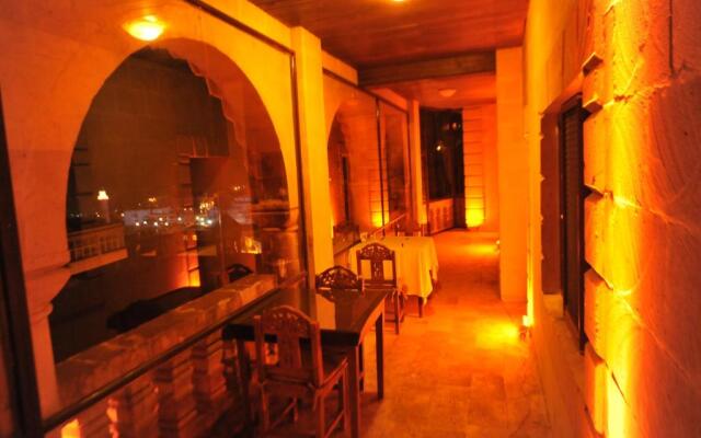 Kadim Otel