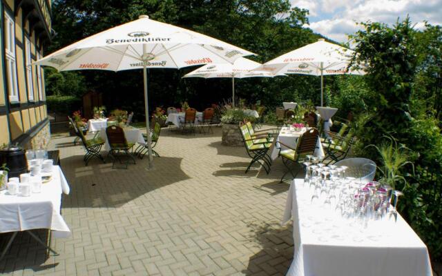 Gasthaus und Ferienwohnungen "Zum Büchsenmacher"