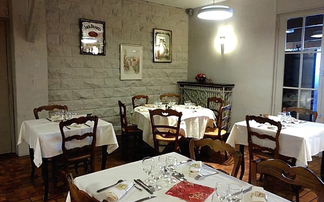 Hôtel Restaurant De La Place