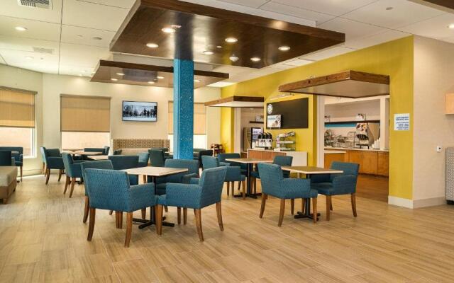 Holiday Inn Express Fullerton - Anaheim by IHG