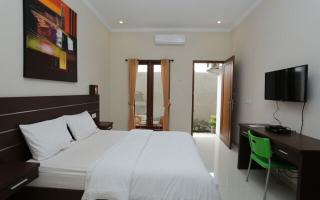 RedDoorz @ Mahendradatta Selatan