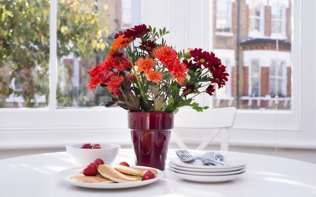 Stunning 2BR Victorian Flat In Vauxhall