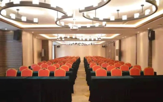 Auden  International  Hotel