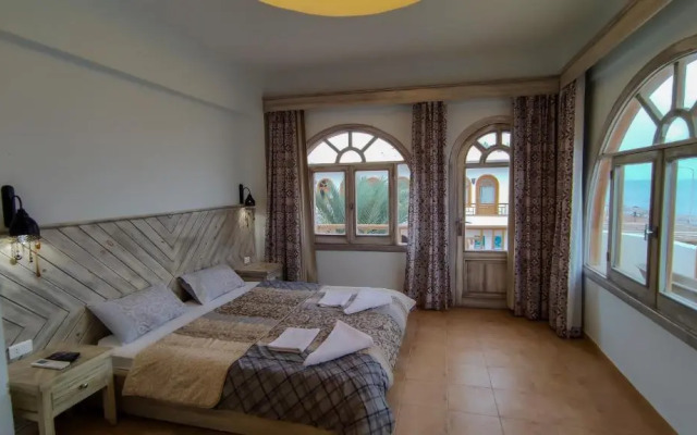 Shams Hotel & Dive Centre