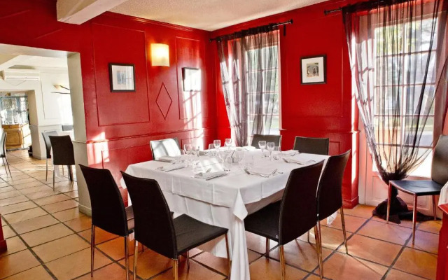 Le Canard Sur Le Toit