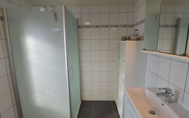 Spacious Holiday Home near Forest in Peer