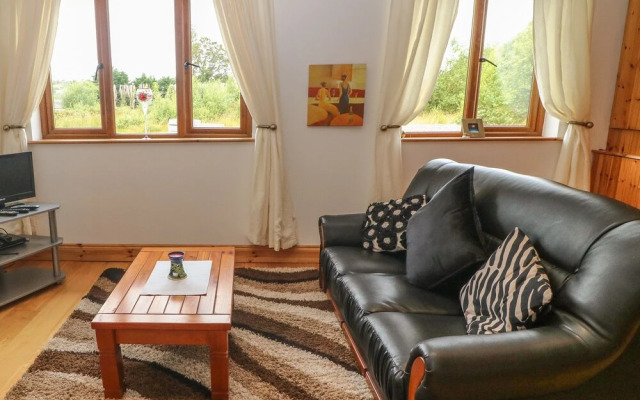 Oak Tree Lodge