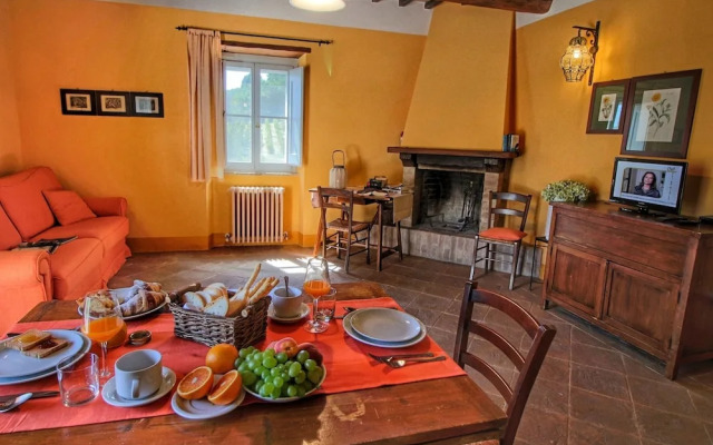 Rustic Getaway With Pool, Garden