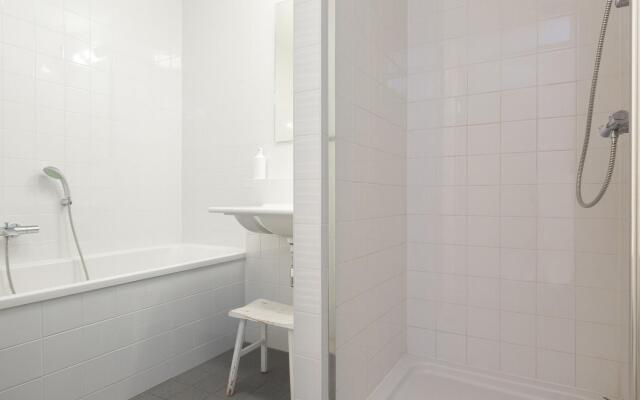 Apartment in Netherlands With Marina View