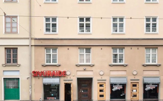 Modern Top-Floor Apt. in Helsinki