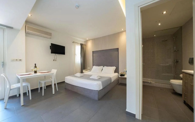 Alexandra Makris Gialos Studios