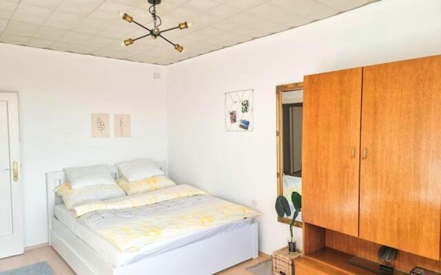Best Rated Central Apartment Vienna - well heated, WiFi, 24-7 Self Check-In, Board games, Netflix, Prime - Apartment in Vienna - Photo 4