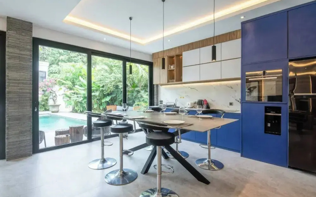 Chic 3BR Villa Modern Comfort in Central Seminya