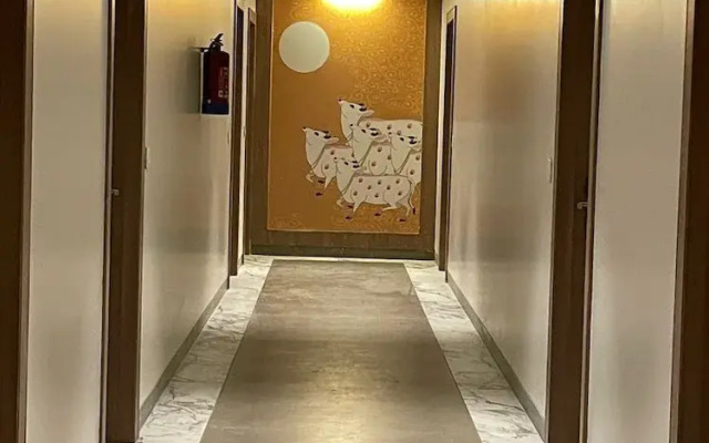 Hotel Three Seasons