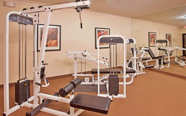Staybridge Suites O'Fallon Chesterfield by IHG