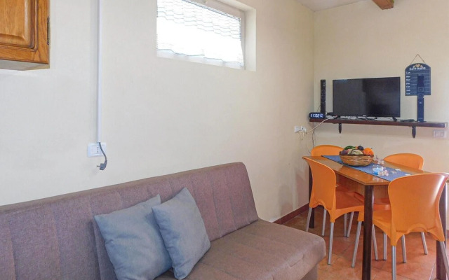 Nice Home in Avola With 1 Bedrooms and Wifi