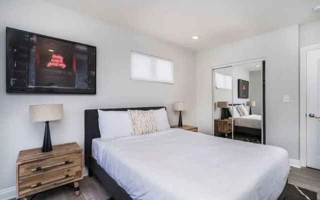 Brand NEW Luxury 3bdr Townhome In Silver Lake
