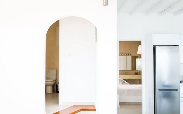 Ortus White Mykonian Luxury Villa