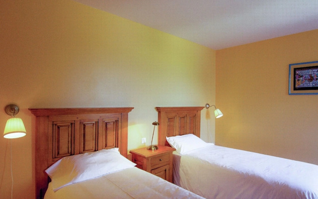 Luxury Apartment With Terrace, Sauna, Tennis, Pool