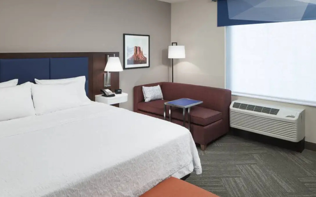 Hampton Inn And Suites Phoenix Downtown