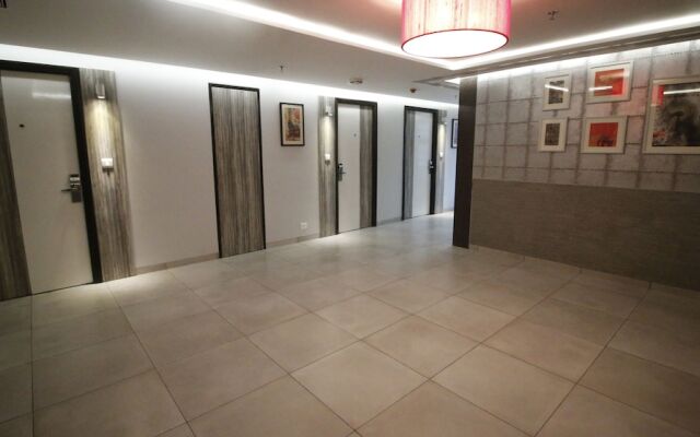 7 Apple Hotel