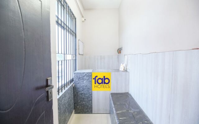 Fabexpress Sai Villa