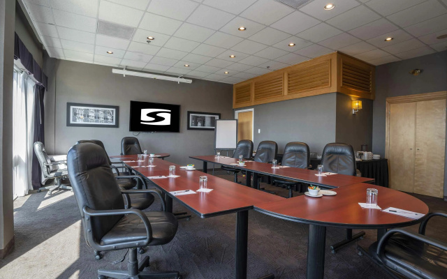 Sandman Hotel Montreal - Longueuil