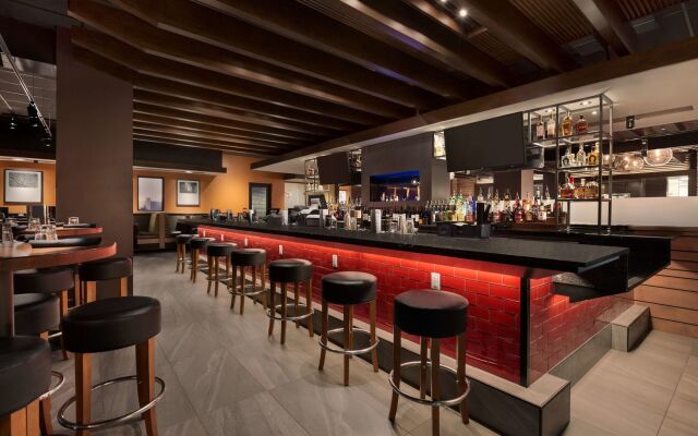 Embassy Suites by Hilton Denton Convention Center