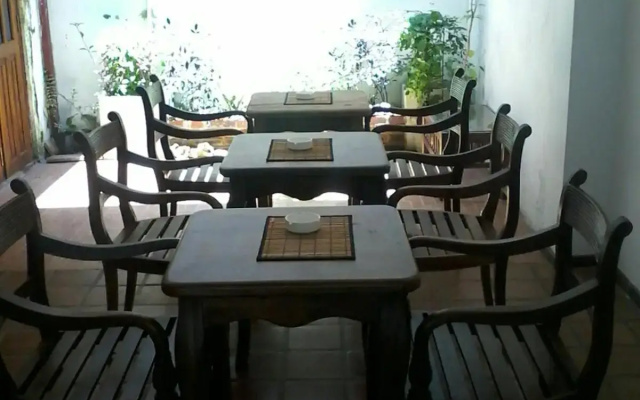 Secret Palace House
