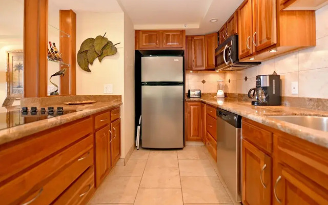 Valley Isle #1203 2 Bedroom Condo by RedAwning