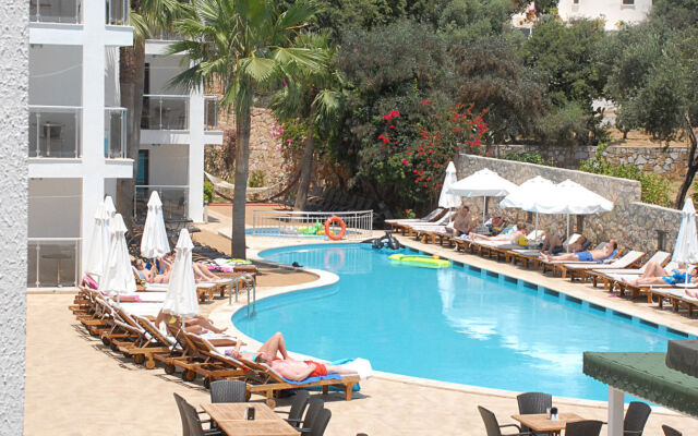 Queen Resort Hotel