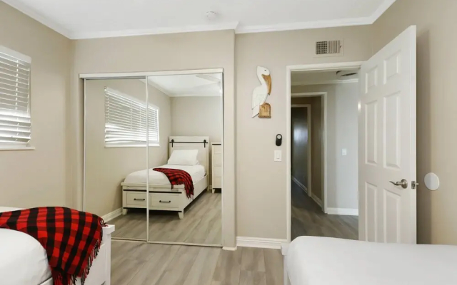 Upper Beach Front Escape Unit B